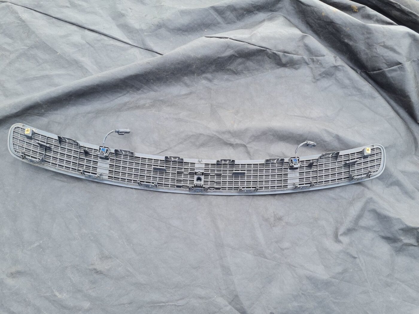 Pārsega reste priekš MERCEDES BENZ CLS 320 2005 2 Pārsega reste priekš MERCEDES BENZ CLS 320 2005