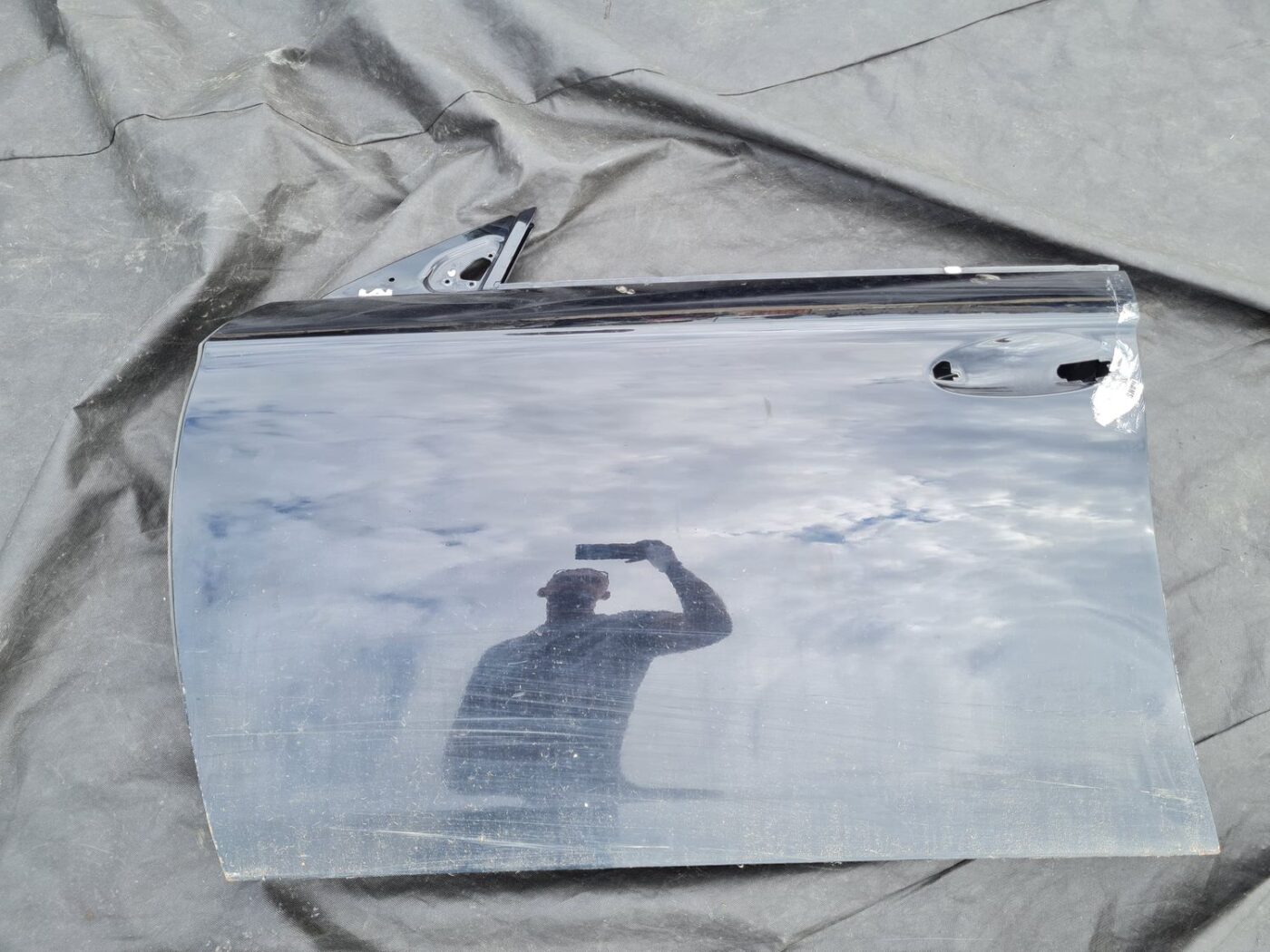 Priekšējās kreisās durvis priekš MERCEDES BENZ CLS 320 2005 7 Priekšējās kreisās durvis priekš MERCEDES BENZ CLS 320 2005