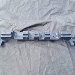 Aizmugurējā bufera centrālais stiprinājums priekš PEUGEOT 407 2004