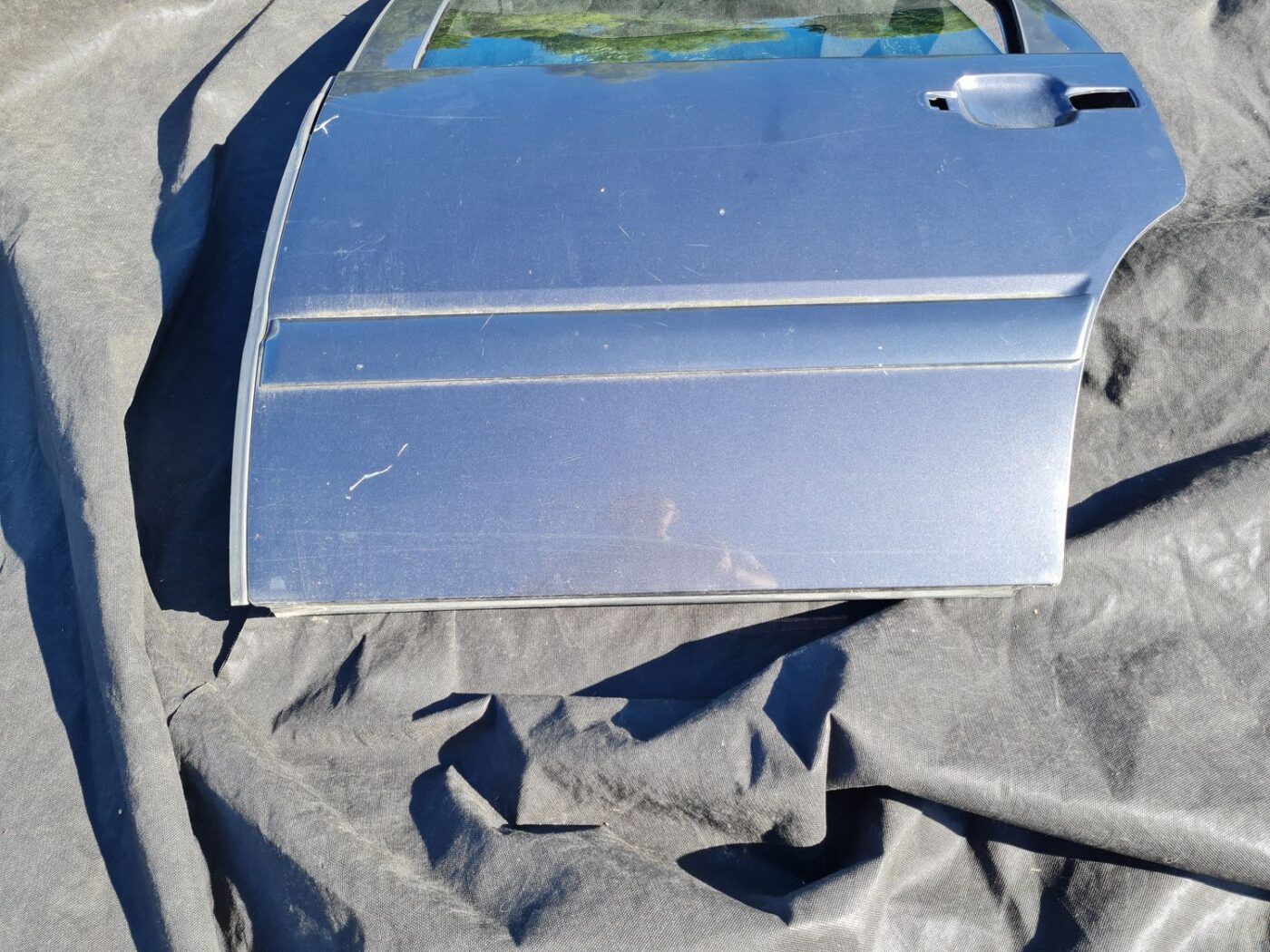 Aizmugurējās kreisās durvis priekš VOLVO V70 1997 2 Aizmugurējās kreisās durvis priekš VOLVO V70 1997