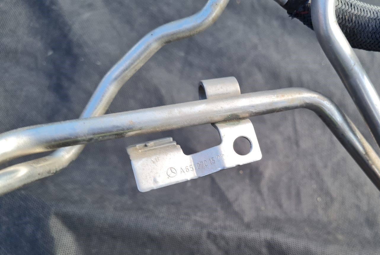 Degvielas caurule priekš MERCEDES BENZ E250 W212 2014 3 Degvielas caurule priekš MERCEDES BENZ E250 W212 2014