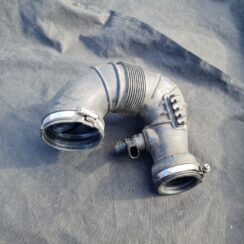 Gaisa filtra korpusa caurule priekš MERCEDES BENZ E250 W212 2014