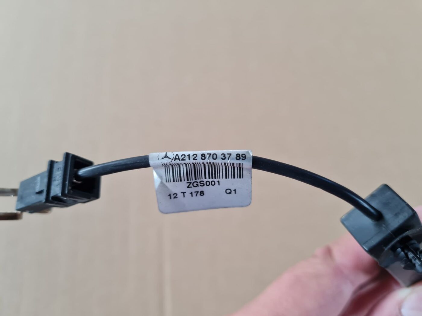 Citi auto elektroinstalācijas vadi priekš MERCEDES BENZ E250 W212 2014