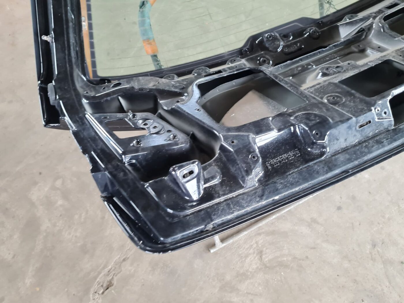 Bagāžnieka vāks priekš MERCEDES BENZ E250 W212 2014