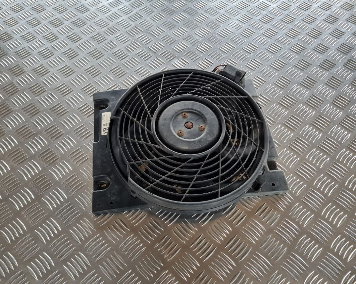 Dzesēšanas radiatora ventilators priekš OPEL ZAFIRA 1999