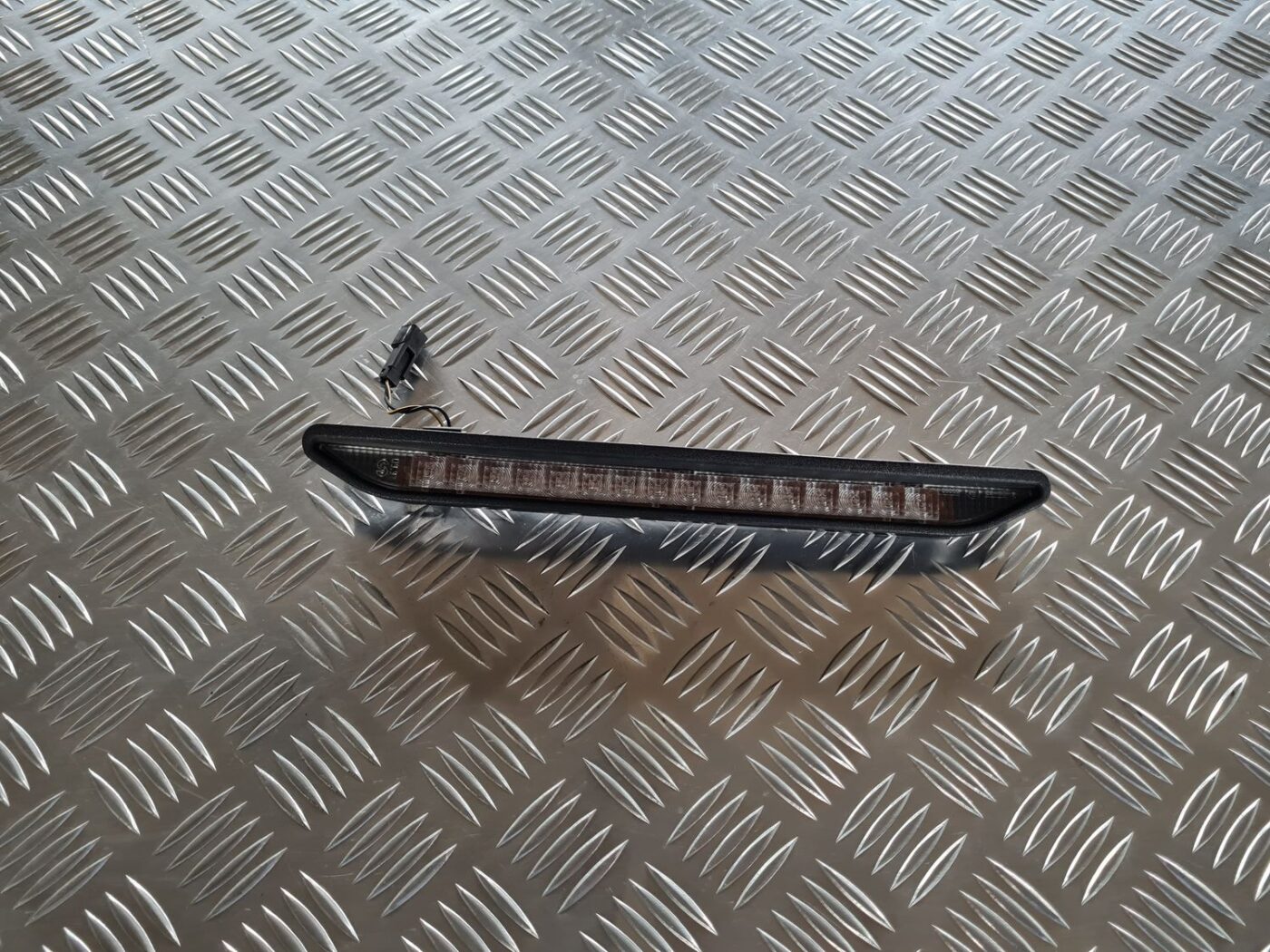 Stop signāls priekš OPEL ZAFIRA 1999 1 Stop signāls priekš OPEL ZAFIRA 1999