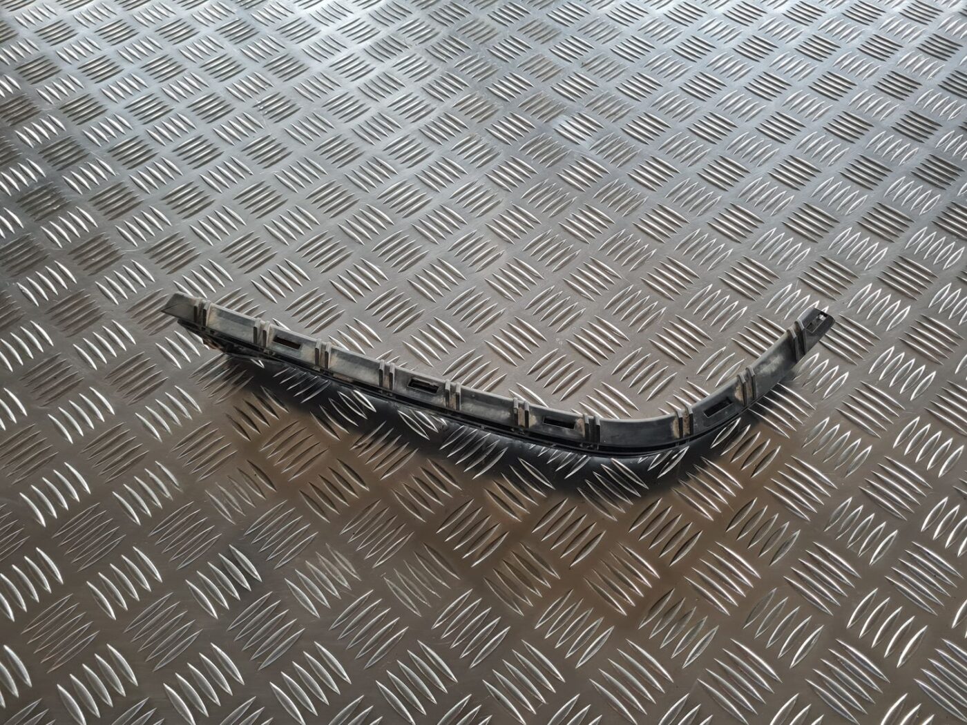 Aizmugurēja bufera kronšteins priekš OPEL ZAFIRA 1999 1 Aizmugurēja bufera kronšteins priekš OPEL ZAFIRA 1999