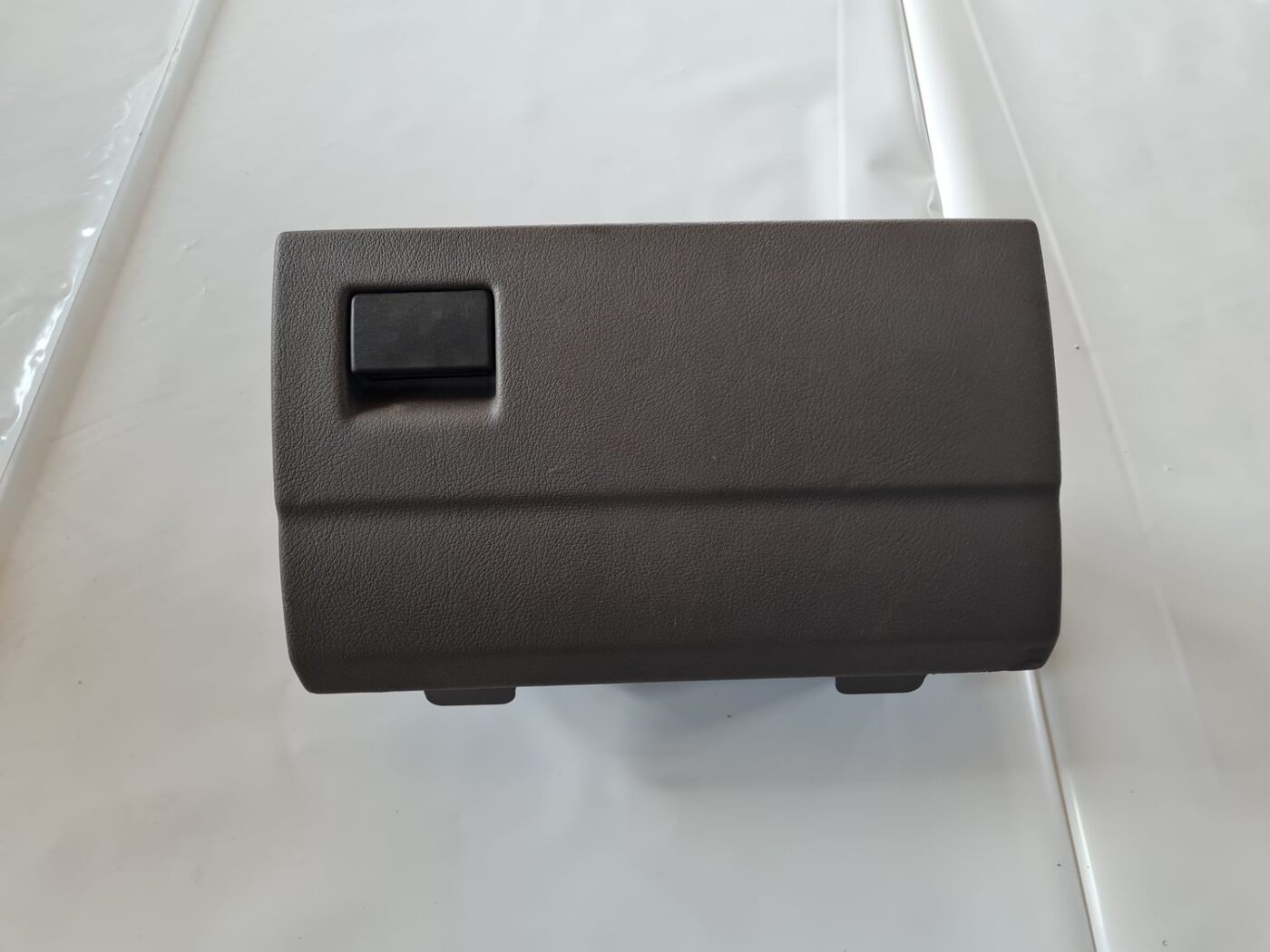 Mantu glabāšanas nodalījums pasažiera pusē priekš OPEL ZAFIRA 1999 2 Mantu glabāšanas nodalījums pasažiera pusē priekš OPEL ZAFIRA 1999