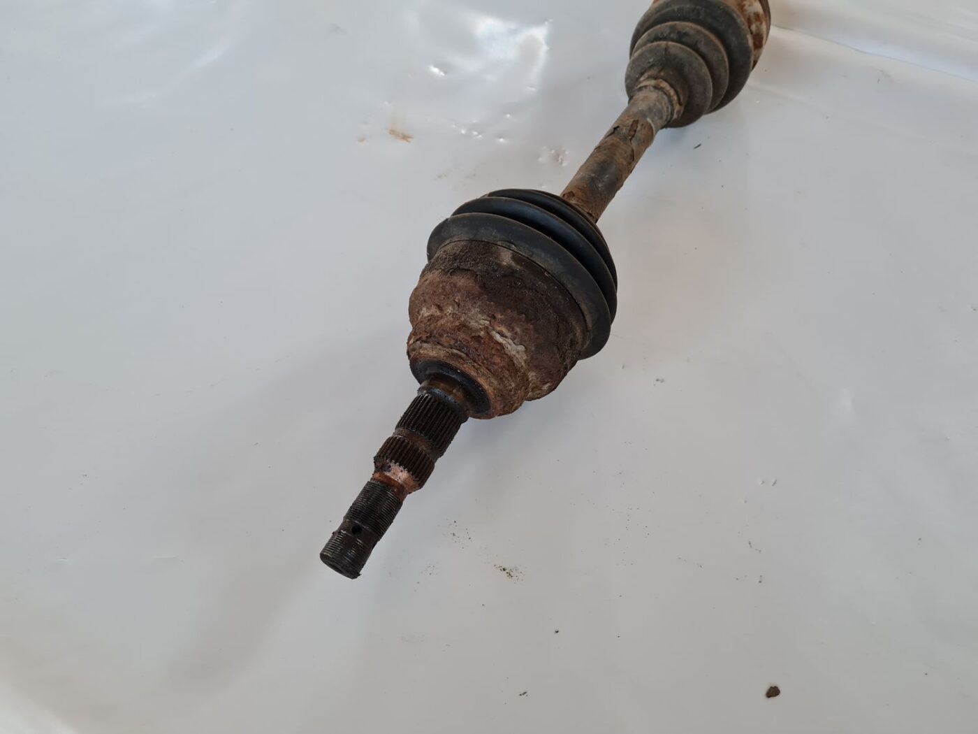 Pusass priekšējā kreisā priekš OPEL ZAFIRA 1999 2 Pusass priekšējā kreisā priekš OPEL ZAFIRA 1999