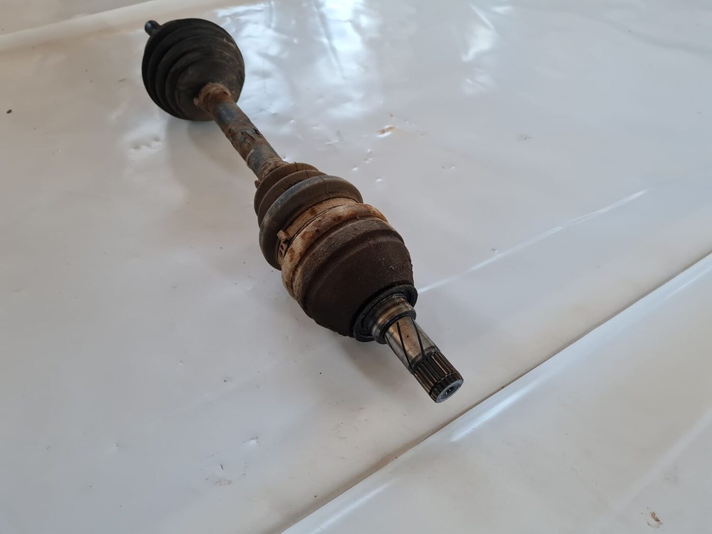 Pusass priekšējā kreisā priekš OPEL ZAFIRA 1999 3 Pusass priekšējā kreisā priekš OPEL ZAFIRA 1999