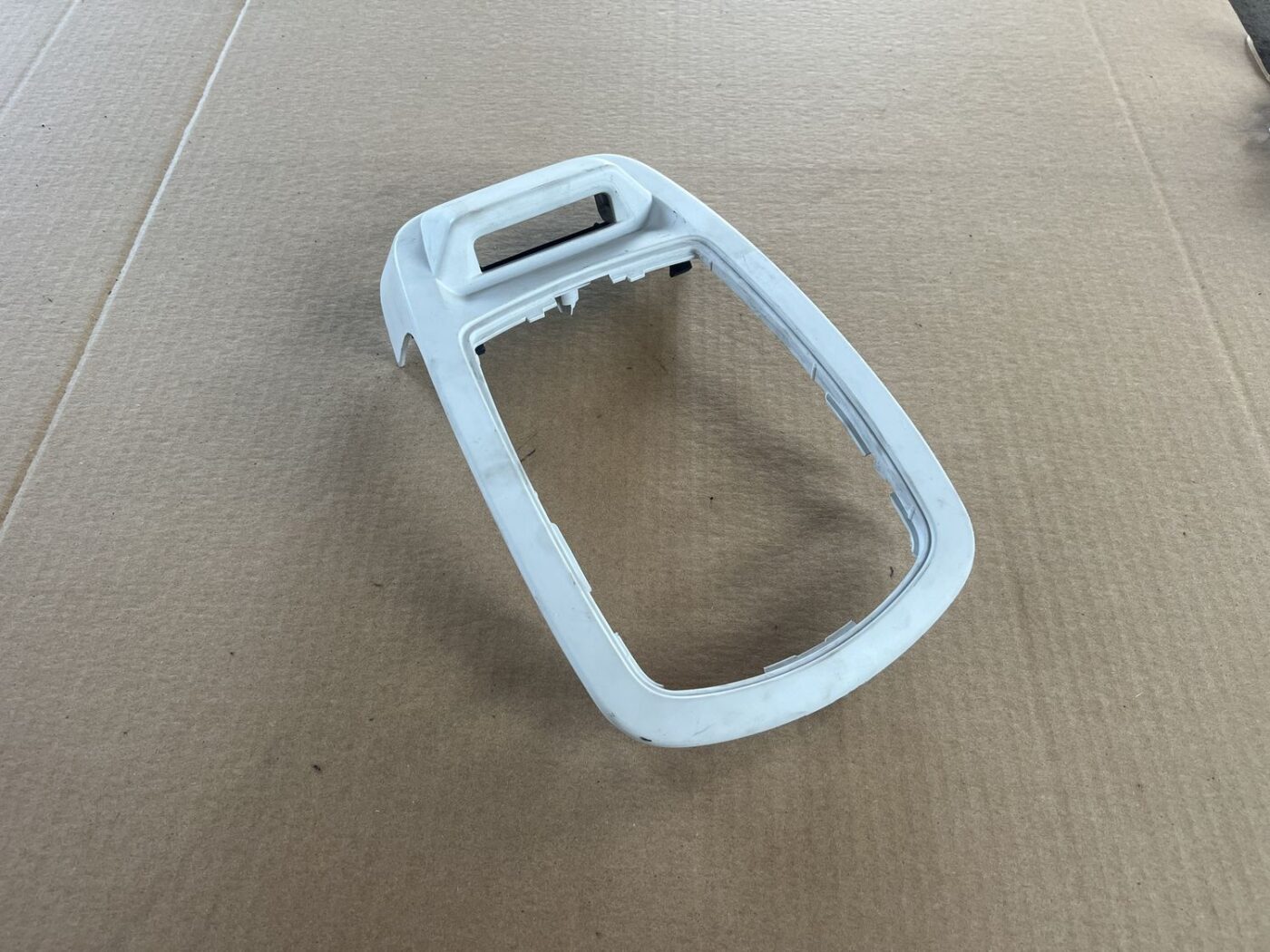 Griestu uzlika priekš PEUGEOT 508 2012