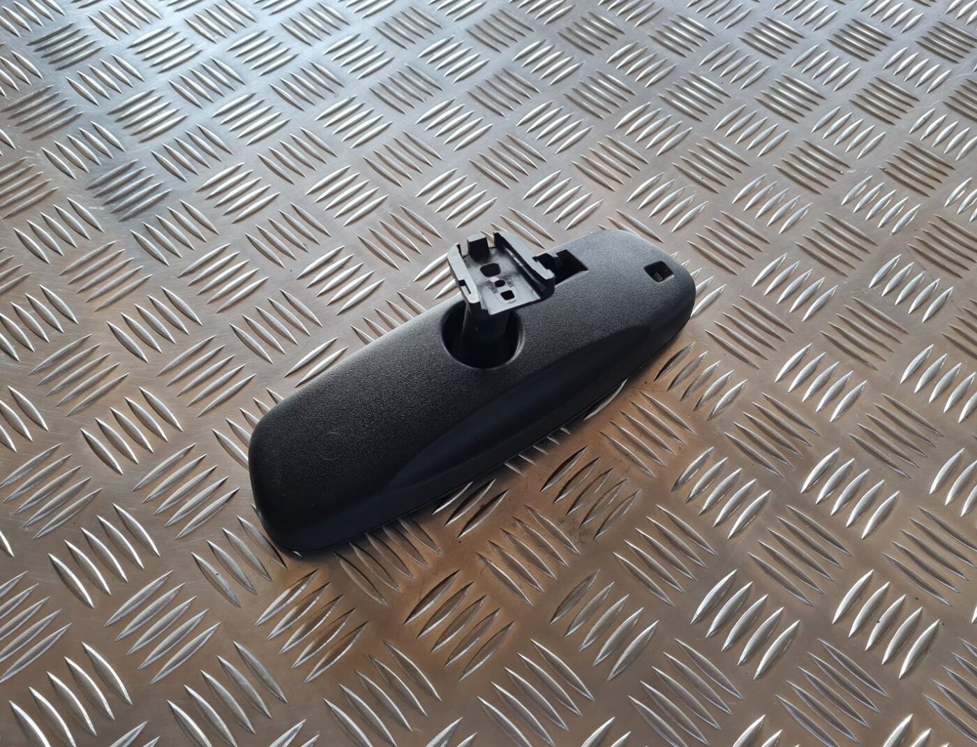 Salona atpakaļskata spogulis priekš TOYOTA AVENSIS 2007