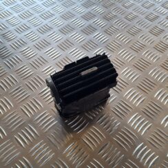 Mērinstrumentu paneļa gaisa vads, centrā priekš TOYOTA AVENSIS 2007