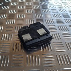 Aizmugurējā stikla apsildes ieslēgšanas poga priekš TOYOTA AVENSIS 2007