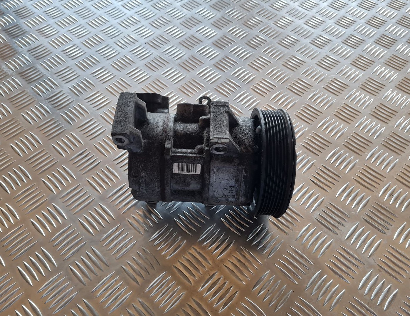 Gaisa kondicioniera kompresors priekš TOYOTA AVENSIS 2007 3 Gaisa kondicioniera kompresors priekš TOYOTA AVENSIS 2007