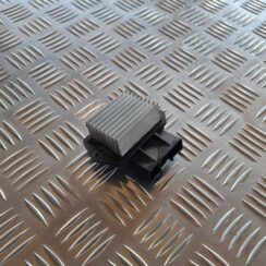 Salona ventilatora rezistors priekš TOYOTA AVENSIS 2007