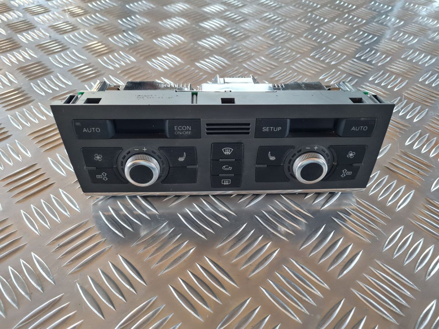 Klimata kontroles bloks priekš AUDI A6 AVANT 2006 S-LINE 2 Klimata kontroles bloks priekš AUDI A6 AVANT 2006 S-LINE