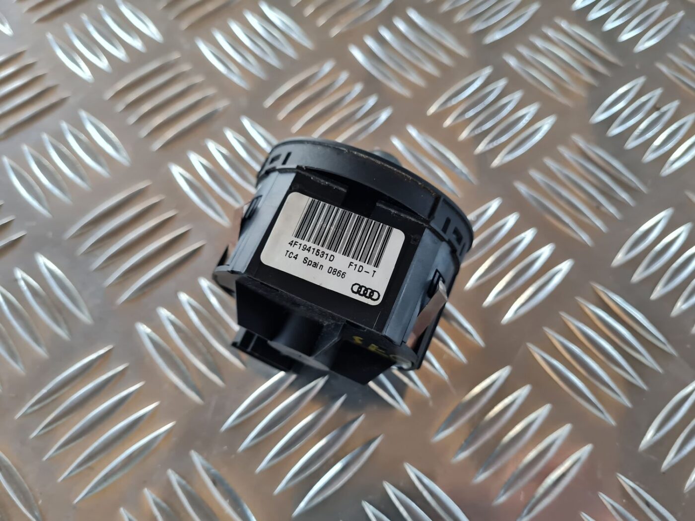 Gaismas slēdzis priekš AUDI A6 AVANT 2006 S-LINE 3 Gaismas slēdzis priekš AUDI A6 AVANT 2006 S-LINE