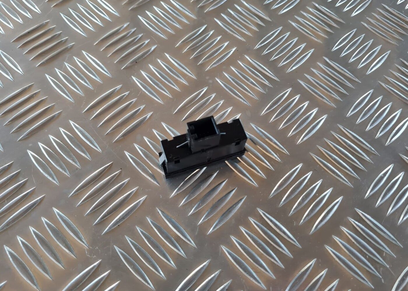 Trauksmes poga priekš AUDI A6 AVANT 2006 S-LINE