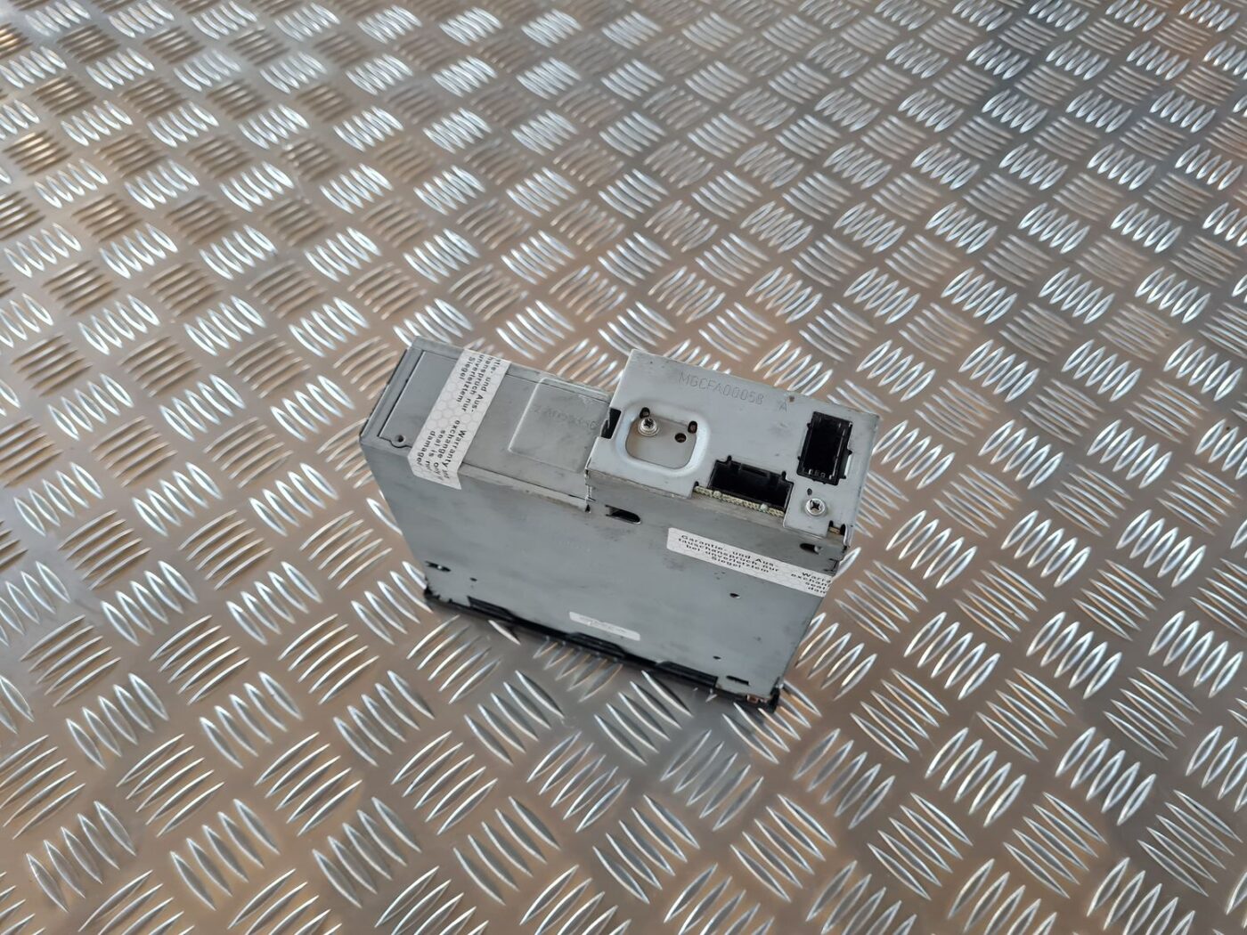 CD/DVD/Navigācijas bloks priekš AUDI A6 AVANT 2006 S-LINE 3 CD/DVD/Navigācijas bloks priekš AUDI A6 AVANT 2006 S-LINE