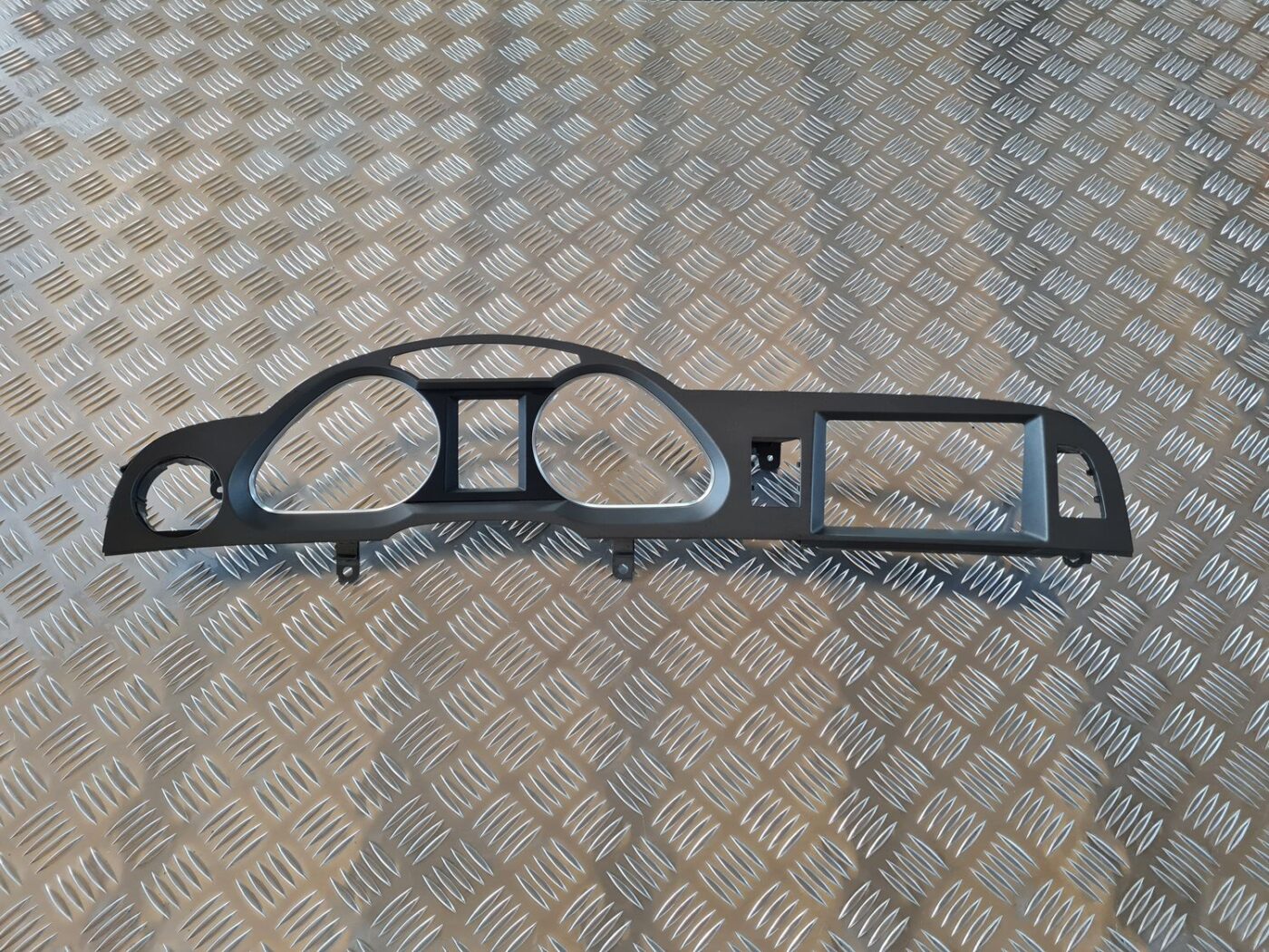 Spidometra apdare priekš AUDI A6 AVANT 2006 S-LINE 1 Spidometra apdare priekš AUDI A6 AVANT 2006 S-LINE