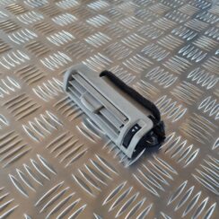 Salona statnes gaisa vads priekš AUDI A6 AVANT 2006 S-LINE