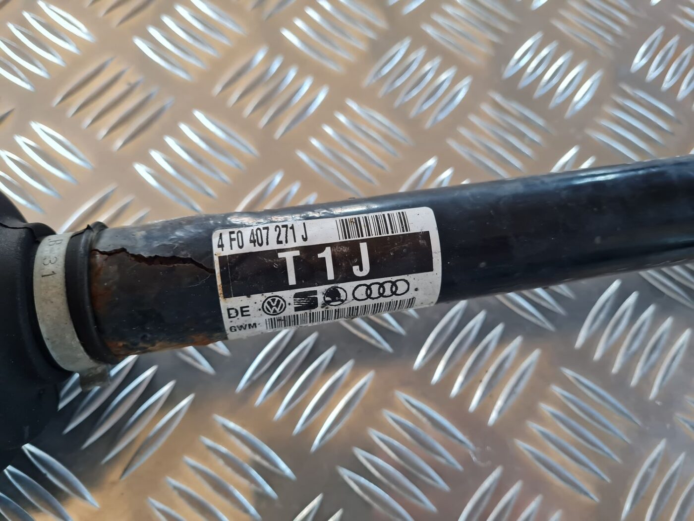 Pusass priekšējā kreisā priekš AUDI A6 AVANT 2006 S-LINE