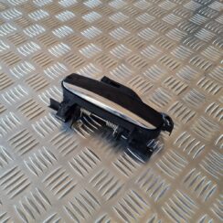 Aizmugurējais kreisais durvju rokturis priekš AUDI A6 AVANT 2006 S-LINE