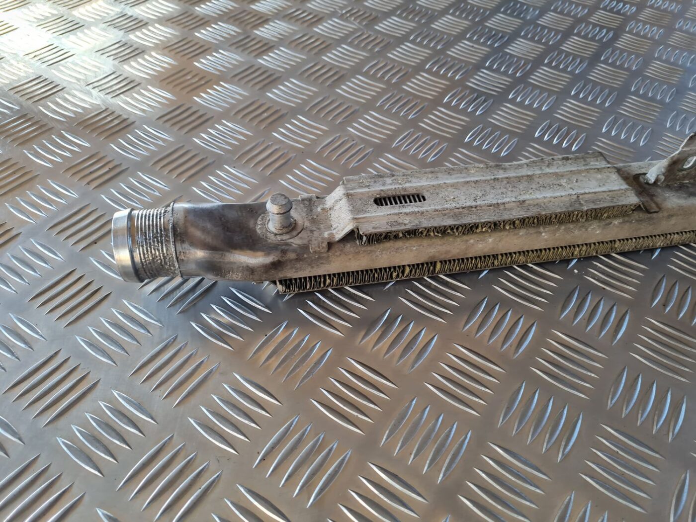 Interkulera caurule priekš AUDI A6 AVANT 2006 S-LINE 2 Interkulera caurule priekš AUDI A6 AVANT 2006 S-LINE