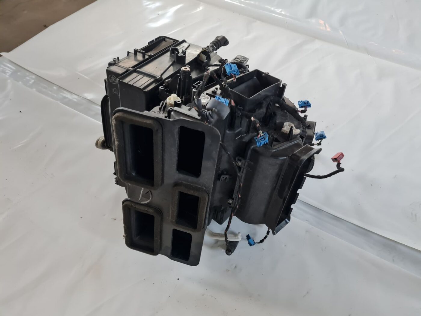 Salona sildītājs priekš AUDI A6 AVANT 2006 S-LINE