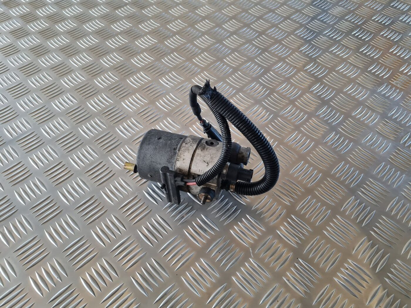 Vakuuma sūknis priekš AUDI A4 2000 AVANT 1 Vakuuma sūknis priekš AUDI A4 2000 AVANT