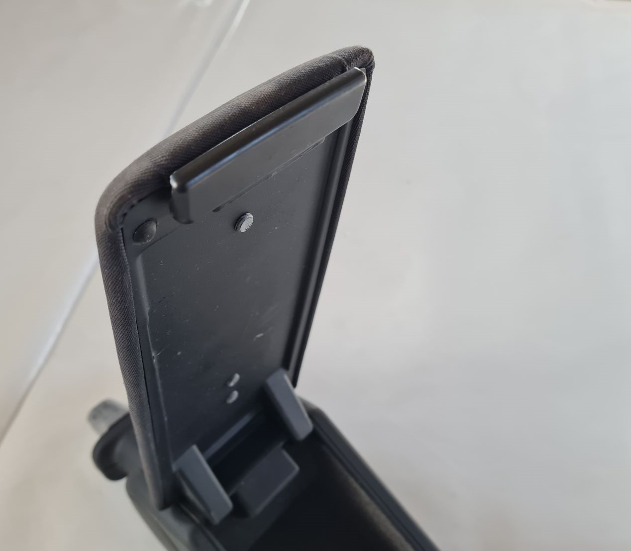 Roku balsts priekš AUDI A4 2000 AVANT 3 Roku balsts priekš AUDI A4 2000 AVANT