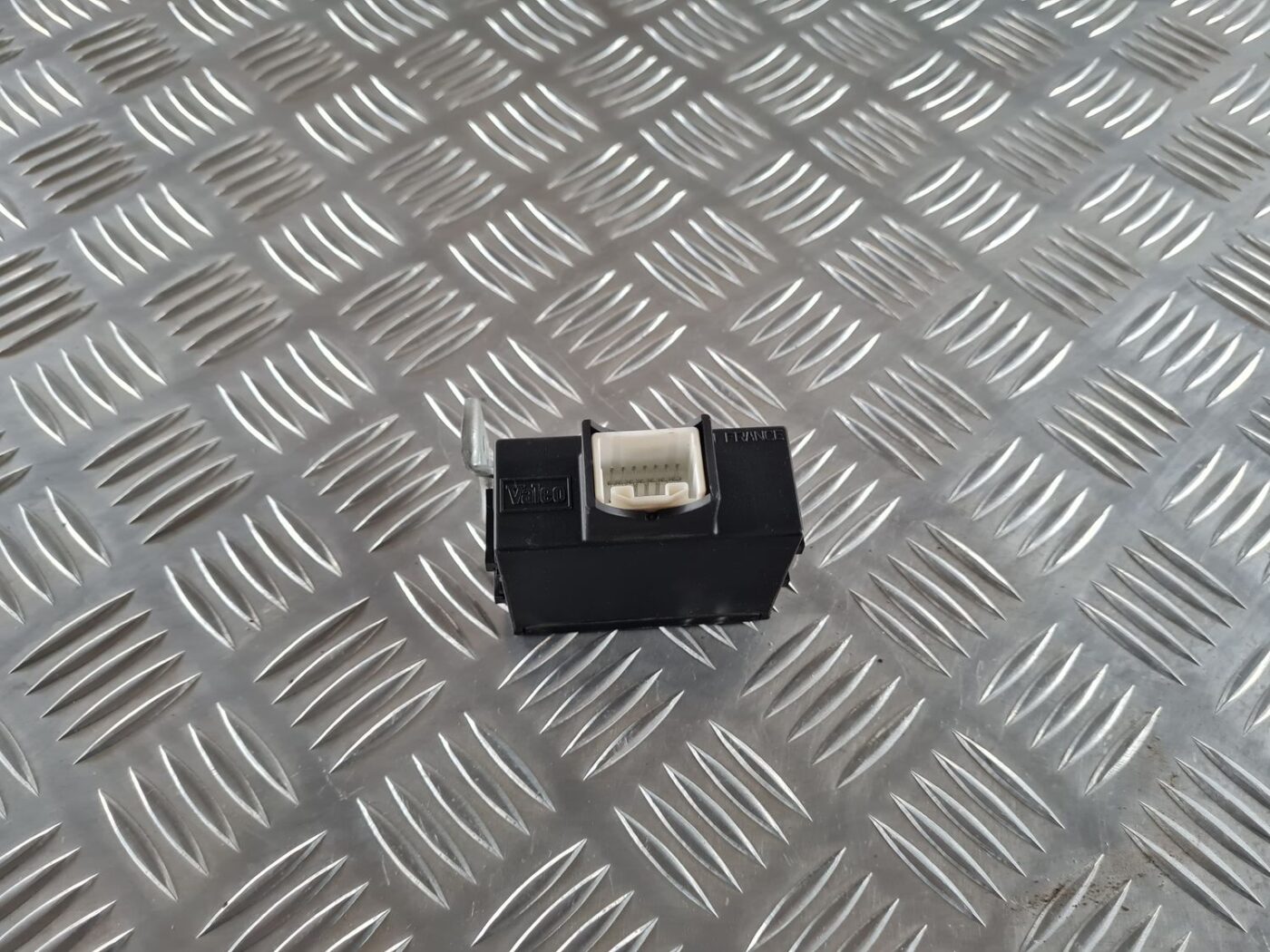 Imobilaizera vadības bloks priekš TOYOTA AVENSIS 2007 4 Imobilaizera vadības bloks priekš TOYOTA AVENSIS 2007