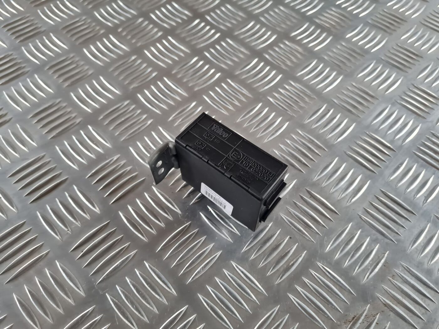 Imobilaizera vadības bloks priekš TOYOTA AVENSIS 2007 3 Imobilaizera vadības bloks priekš TOYOTA AVENSIS 2007