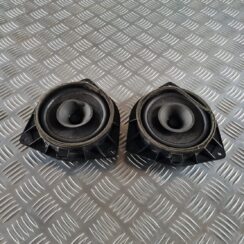 Durvju skaļrunis, apakšā priekš TOYOTA AVENSIS 2007