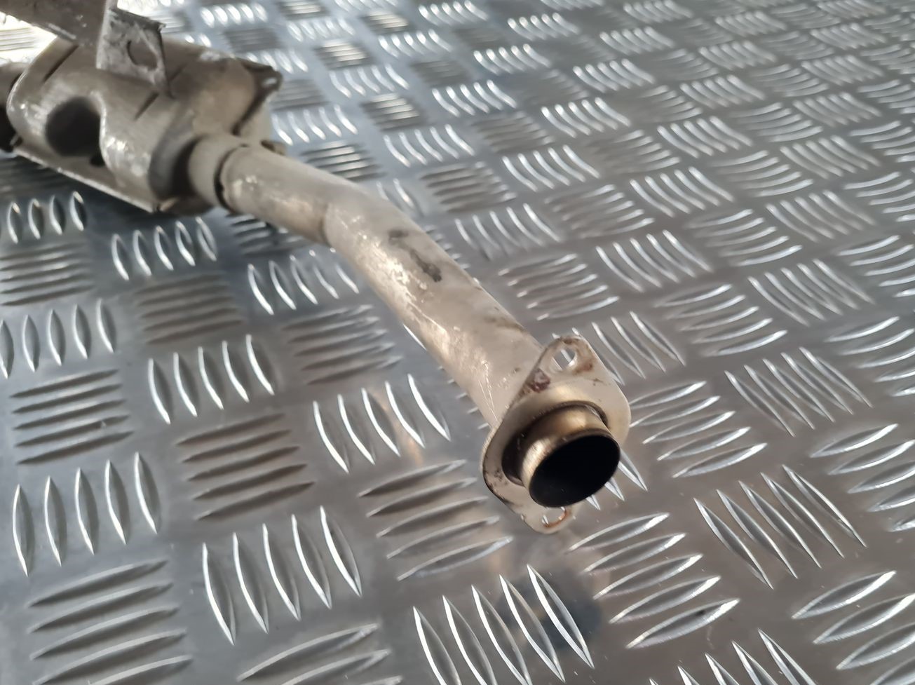 Autonoma sildītāja (Webasto) izpūtējs priekš TOYOTA AVENSIS 2007 4 Autonoma sildītāja (Webasto) izpūtējs priekš TOYOTA AVENSIS 2007