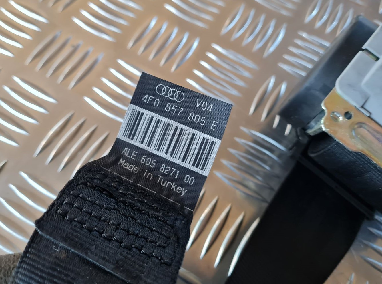 Aizmugurējā labā drošības josta priekš AUDI A6 2008 4 Aizmugurējā labā drošības josta priekš AUDI A6 2008