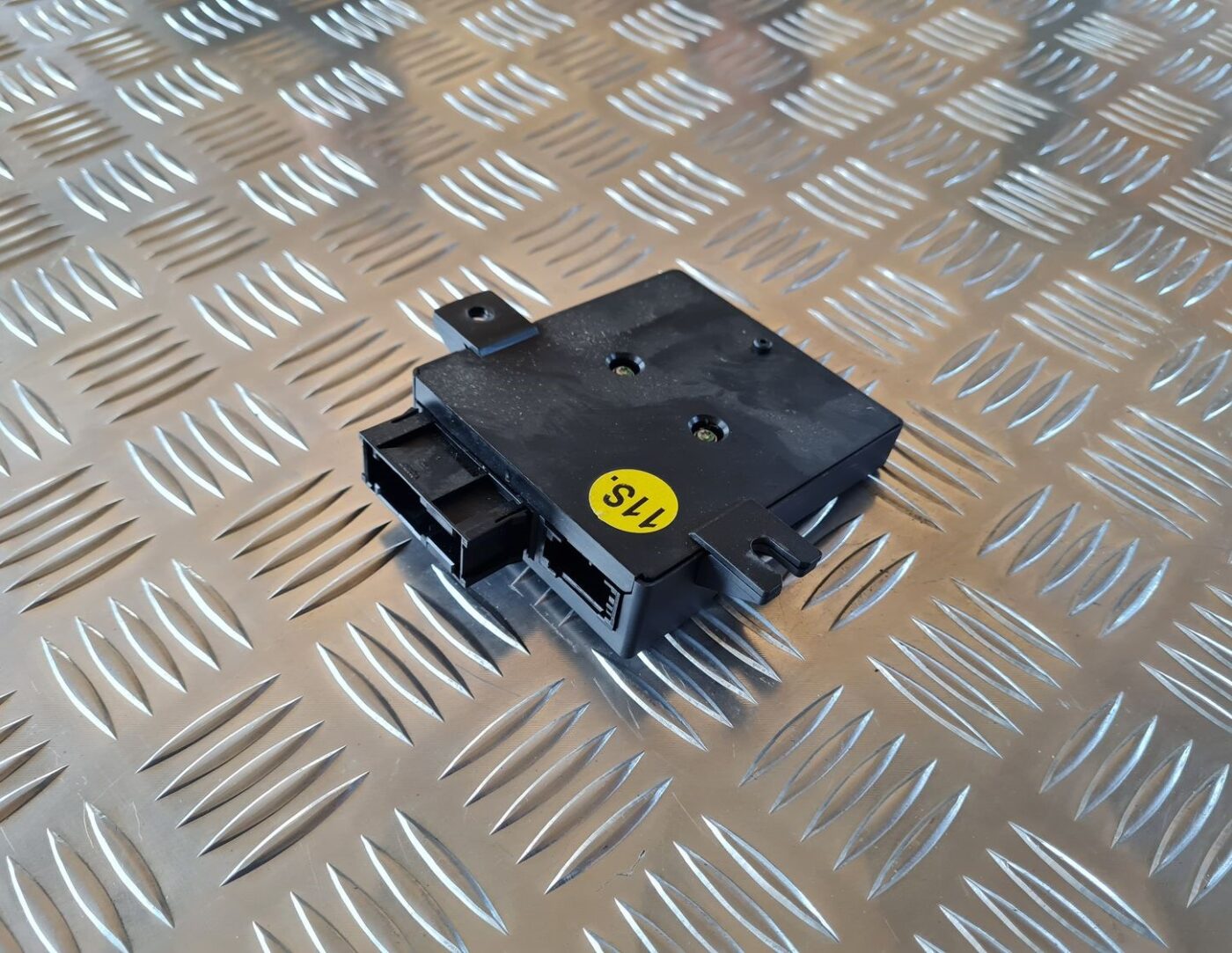 GATEWAY vadības bloks priekš AUDI A6 2008 3 GATEWAY vadības bloks priekš AUDI A6 2008