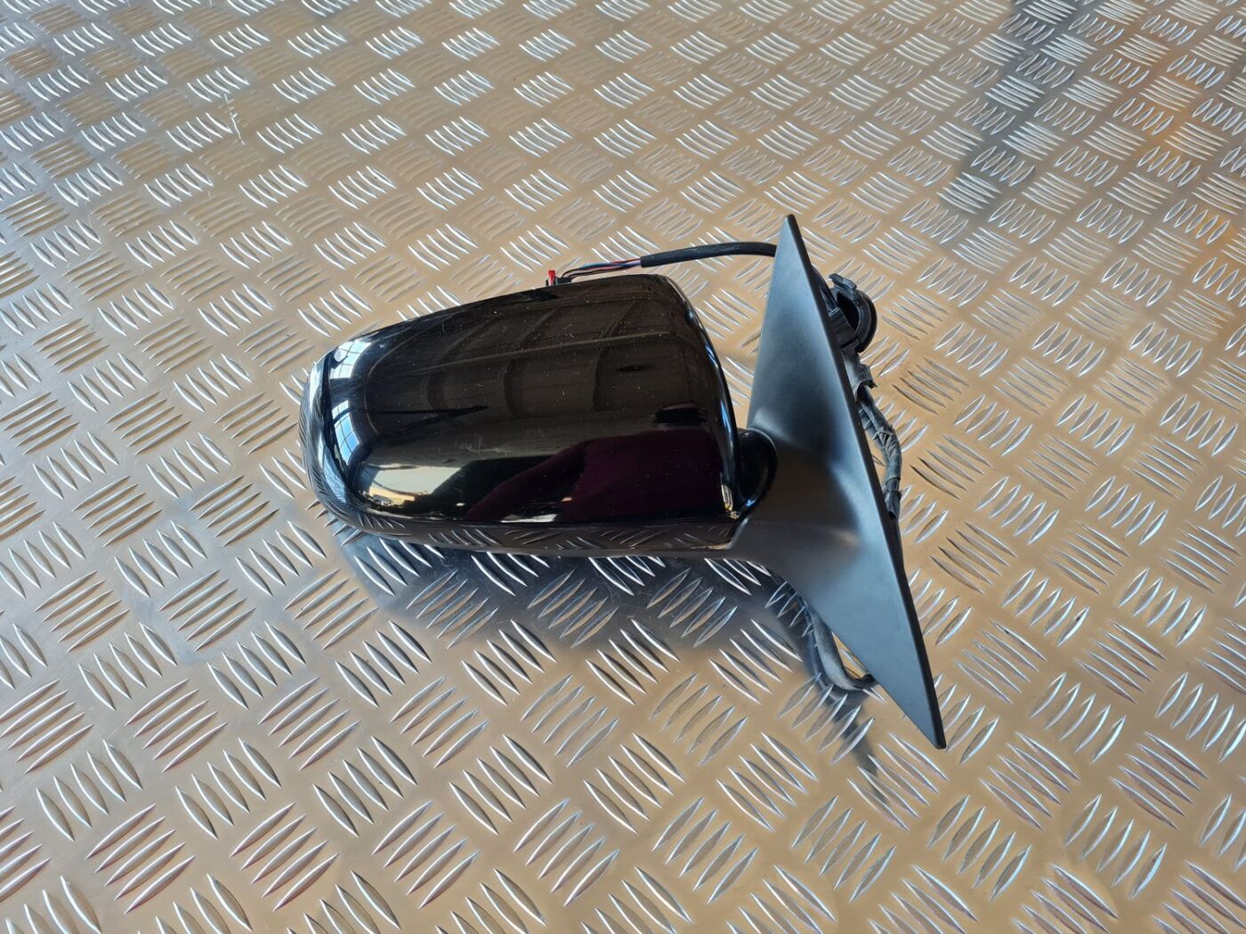 Ārējais spogulis, pa labi priekš AUDI A6 2008