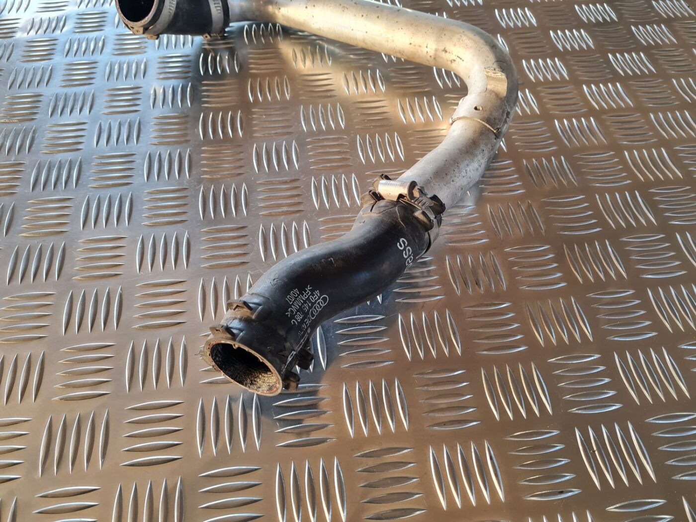 Interkulera caurule priekš AUDI A6 2008