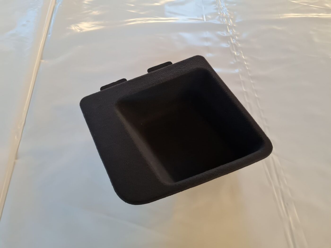 Mantu nodalījums bagāžniekā priekš AUDI A6 2008 1 Mantu nodalījums bagāžniekā priekš AUDI A6 2008