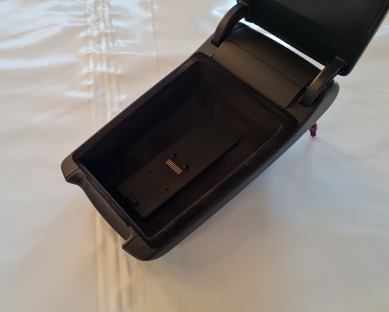 Roku balsts priekš AUDI A6 2008 5 Roku balsts priekš AUDI A6 2008