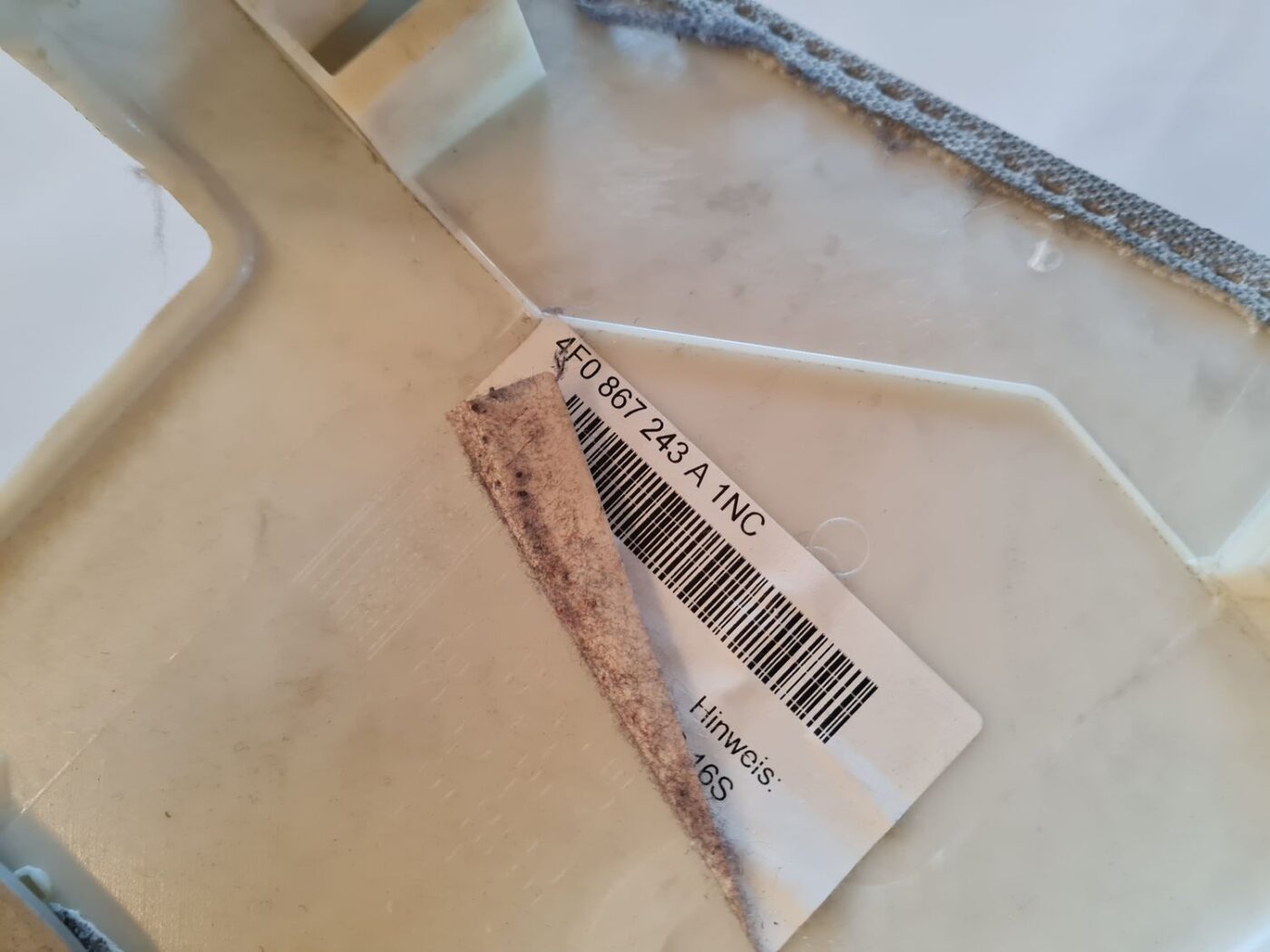 Vidējas salona statnes apdare priekš AUDI A6 2008