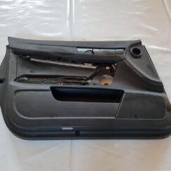 Priekšējo kreiso durvju apdare priekš AUDI A6 2008