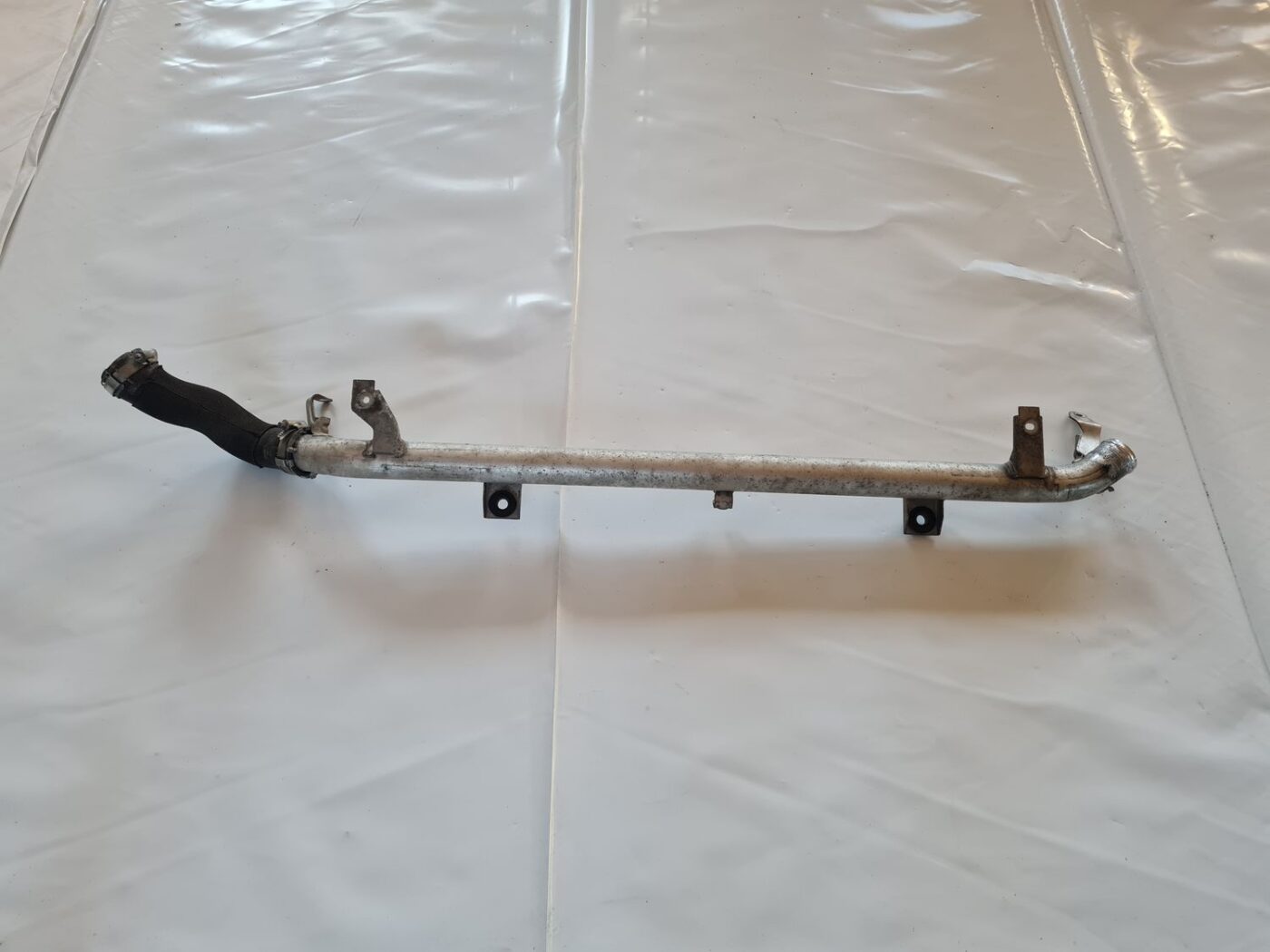 Interkulera caurule priekš AUDI A6 2008 3 Interkulera caurule priekš AUDI A6 2008