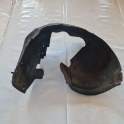 Priekšējais kreisais paspārns priekš AUDI A6 2008