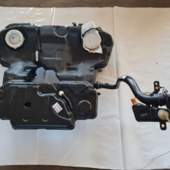 Degvielas tvertne priekš AUDI A6 2008