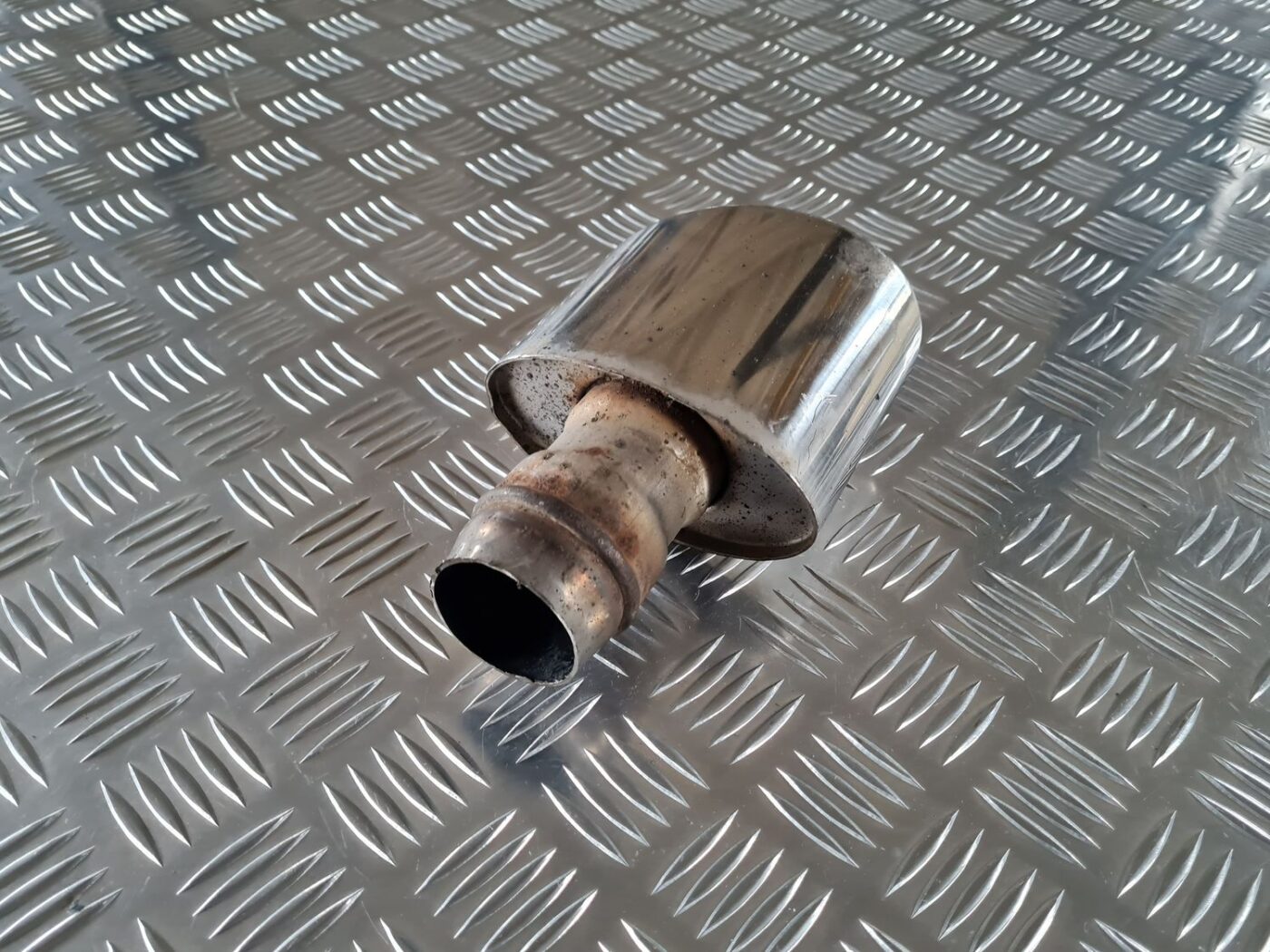 Izpūtēja caurules gals priekš KIA CEED 2013 3 Izpūtēja caurules gals priekš KIA CEED 2013