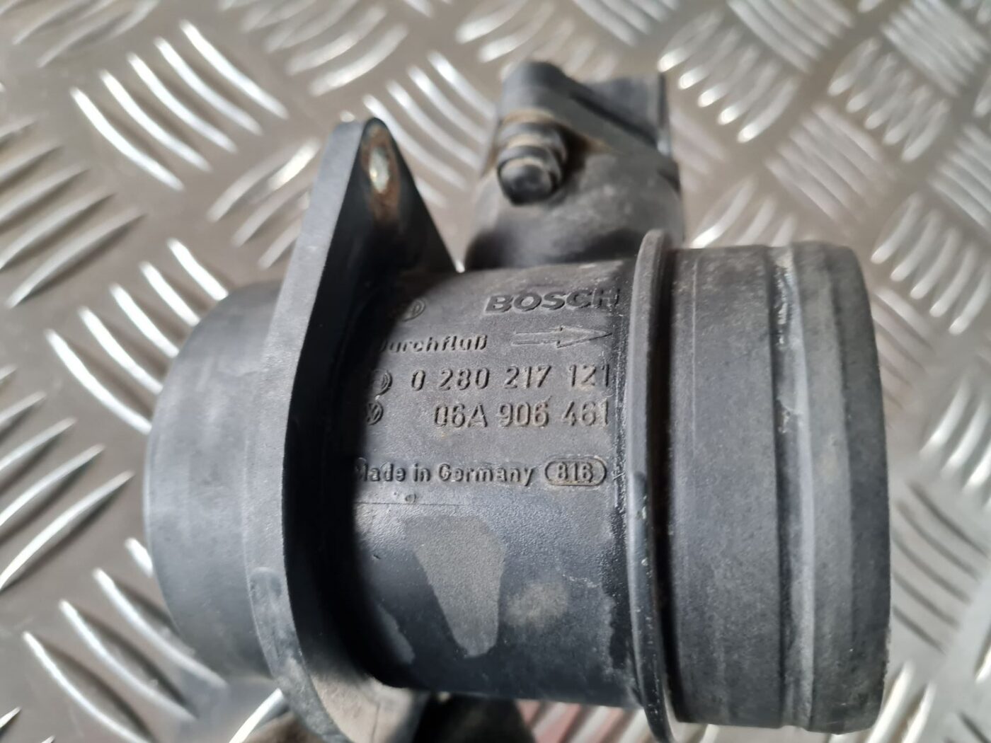 Gaisa plūsmas mērītājs priekš VW GOLF IV 1999 2 Gaisa plūsmas mērītājs priekš VW GOLF IV 1999