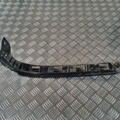 Aizmugurēja bufera kronšteins priekš VW GOLF IV 1999